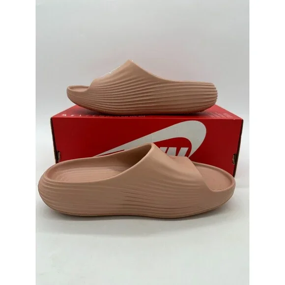 リネア Nike ReactX Rejuven8 Slide Women's size 10 Rose Gold Slides